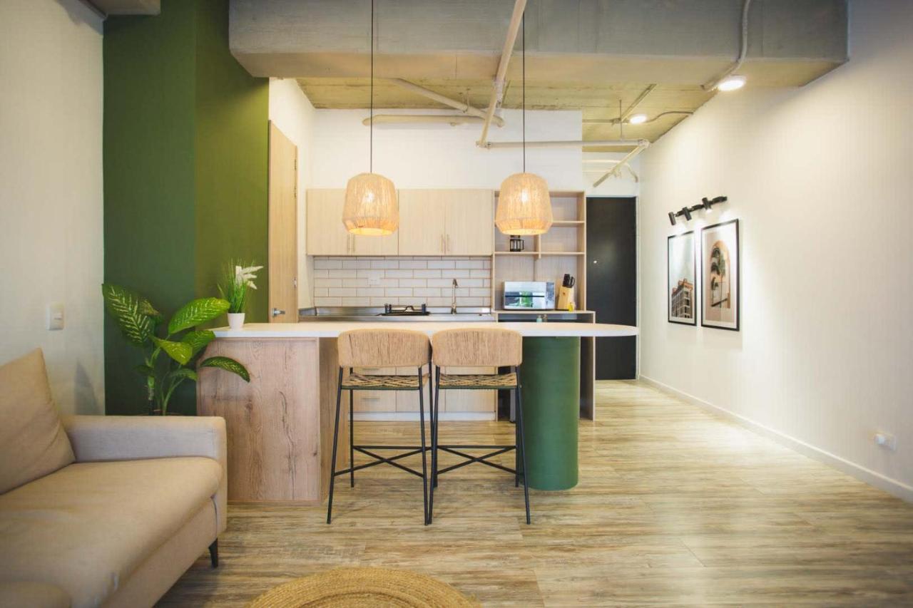 Beautiful Loft In Laureles Apartment Medellin Bagian luar foto